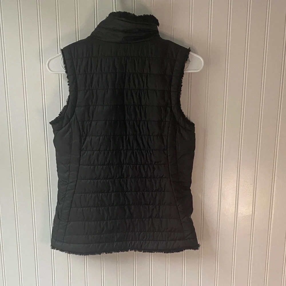 The North Face Girls M Quilted Black Vest